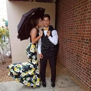 Meet your Posher, Macie